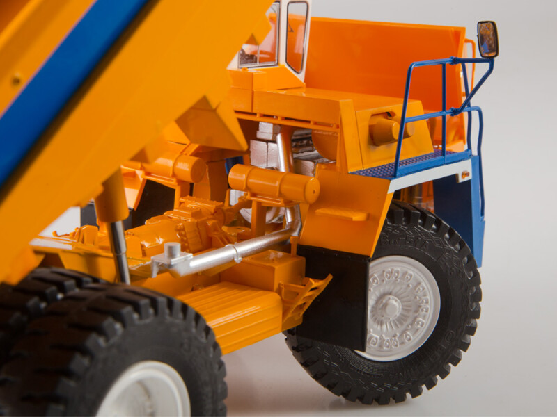 SSM1444 BELAZ-75473 quarry dump truck, low sides /yellow-blue/ • SSM